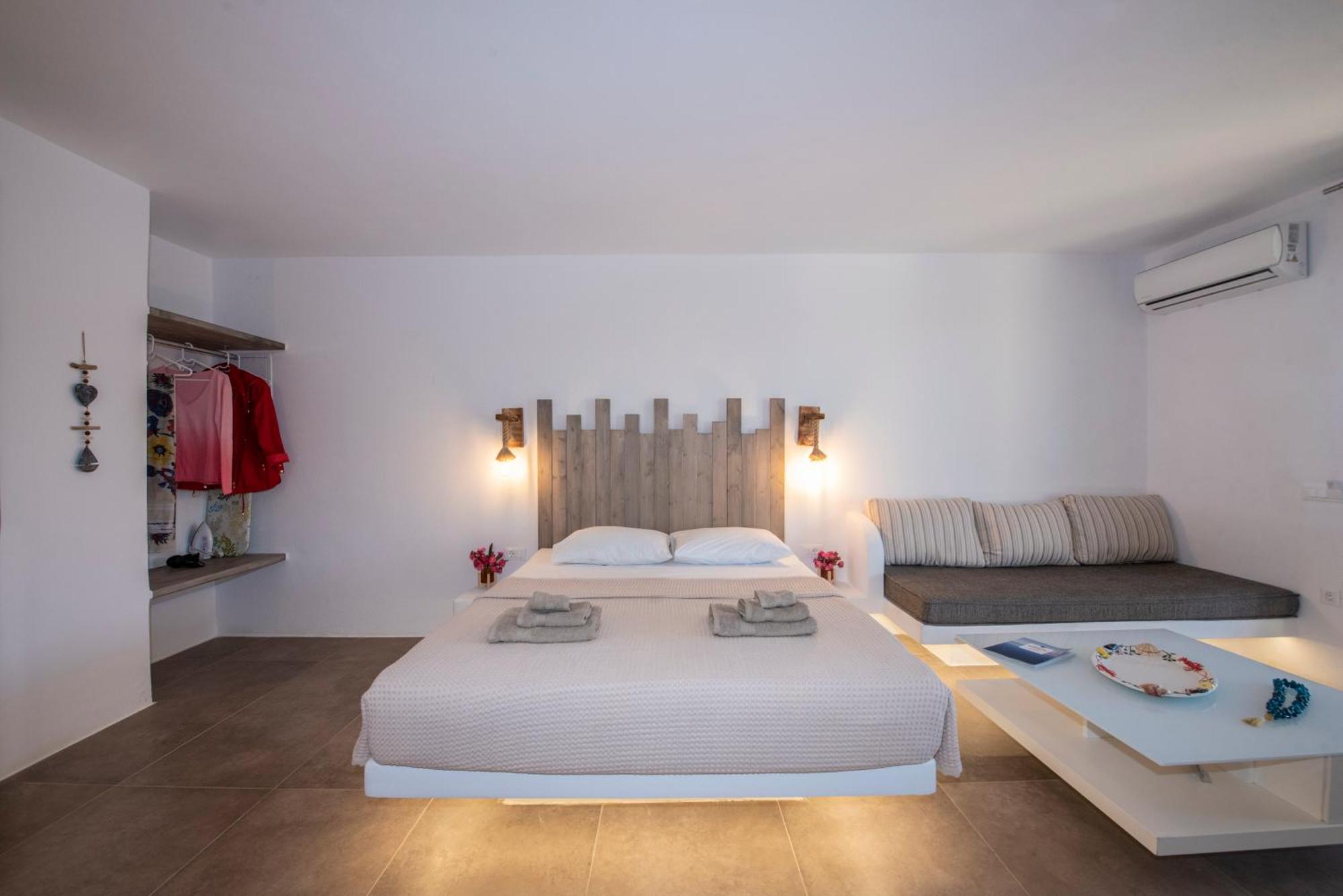 Vakantiehuis Myrsini's Luxury Merchia *