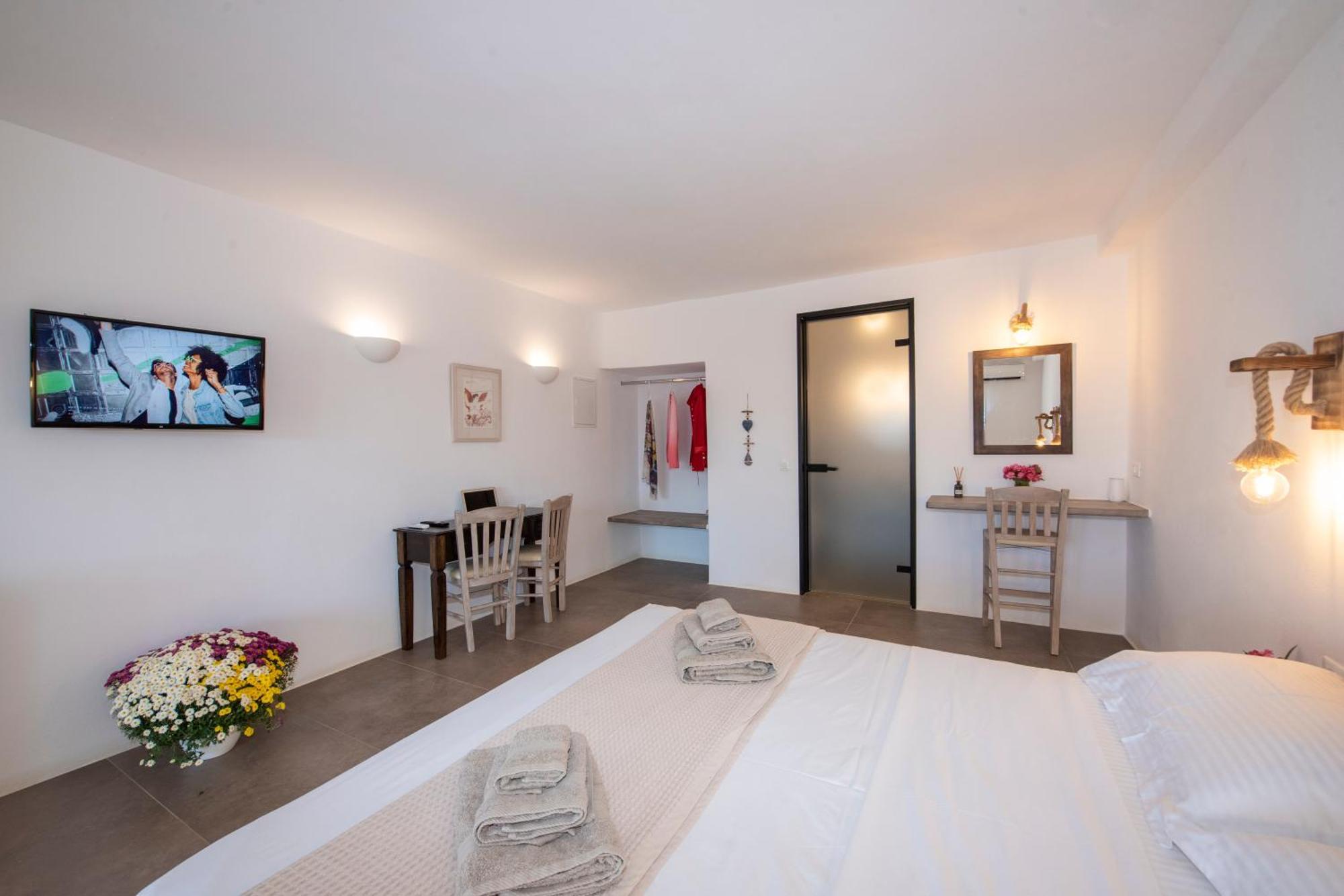 Myrsini's Luxury Merchia * Mykonos Town