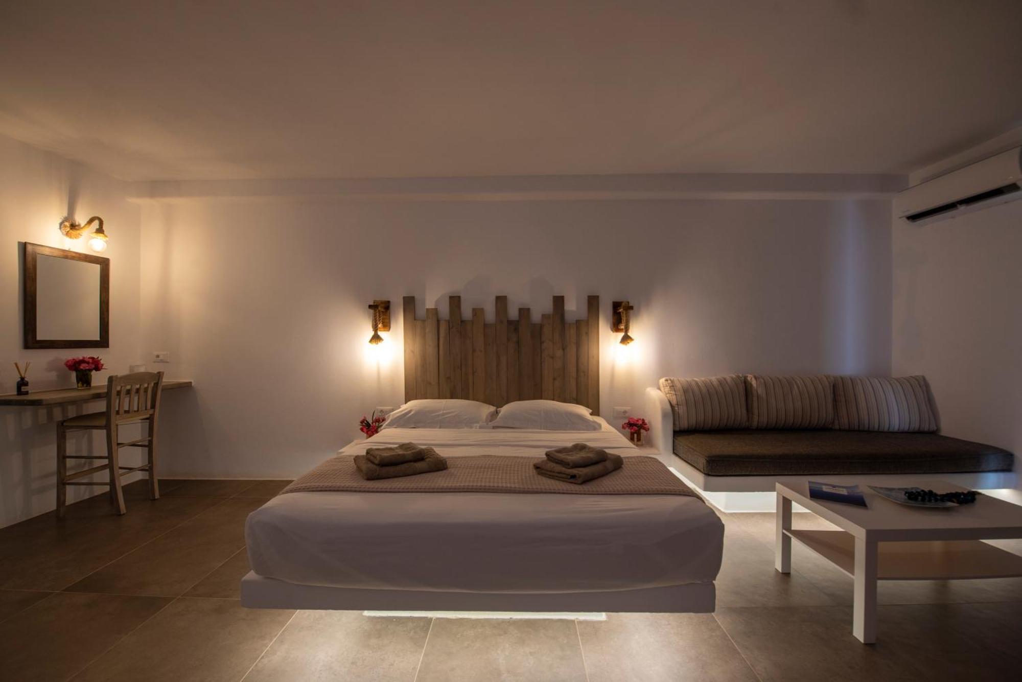 Myrsini's Luxury Merchia